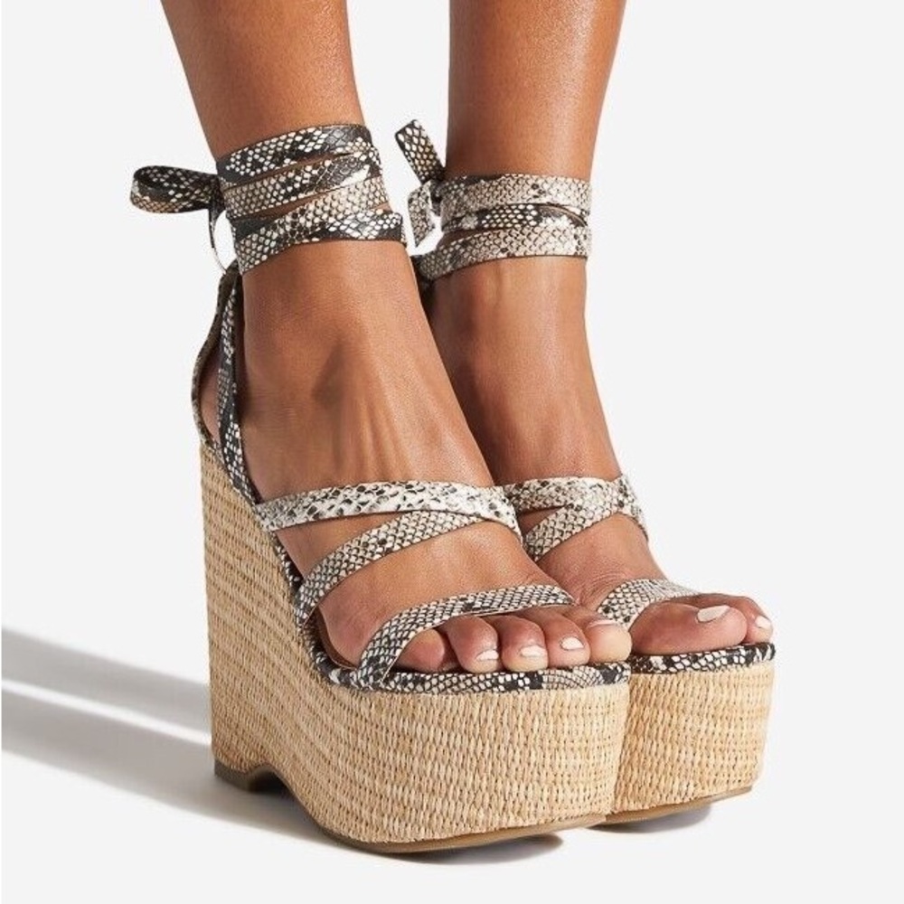 New Shoe Dazzle Wedge Sandals